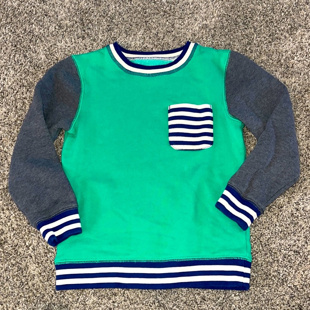 Sweatshirt